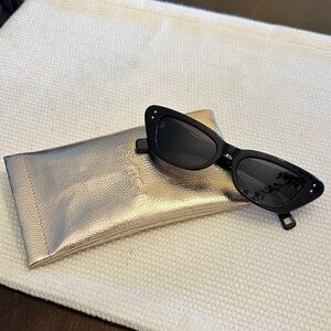 I-SEA Astrid Black Cat-Eye Sunglasses with Gold Pouch
